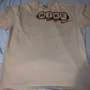 Nike T-Shirt